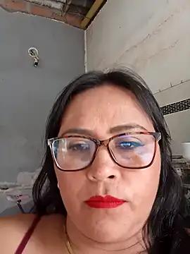 Dirty-Momm-Divorced-Hot